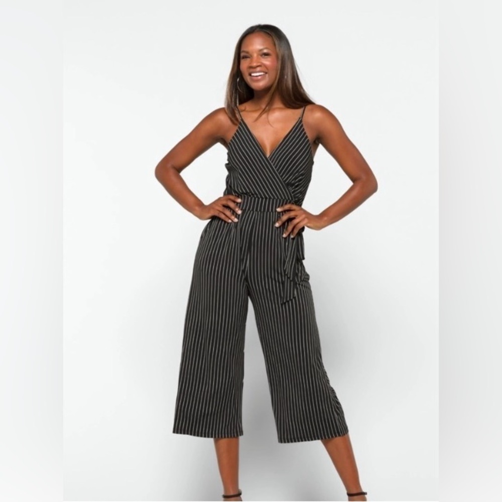NWOT KAILEIGH Rica Black/White Striped Side Tie Knit Pocket Crop Jumpsuit 3X